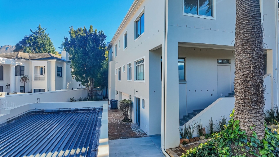 To Let 1 Bedroom Property for Rent in Bishopscourt Western Cape